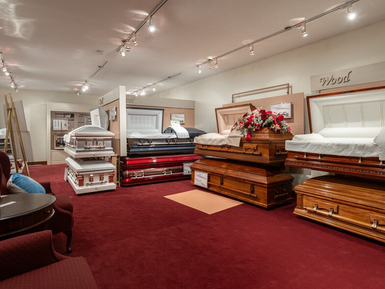 More Photos Of 60 Phifer St, Asheville Medical For Sale