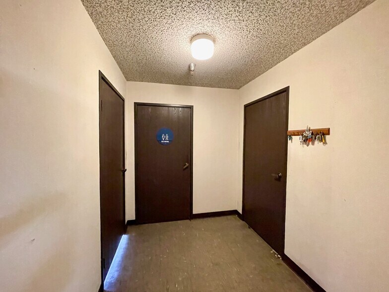 More Photos Of 11920 Goldring Rd, Arcadia Warehouse For Sale
