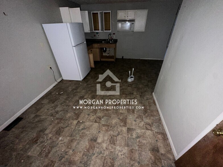 More Photos Of 510 Locust St, Middletown Storefront For Lease