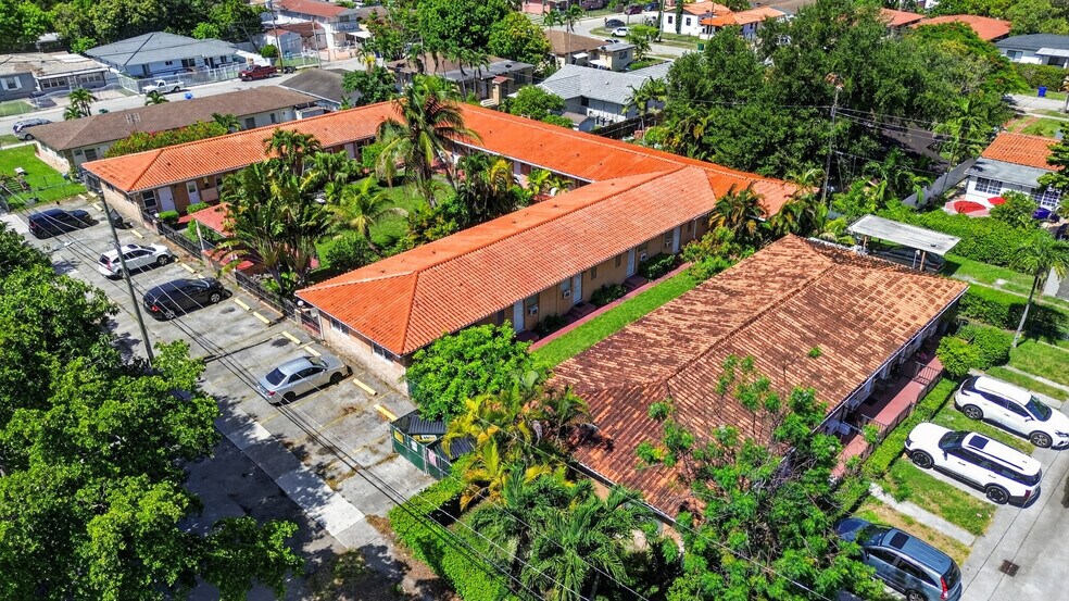 More Photos Of 140 SW 30th Ct, Miami Apartments For Sale