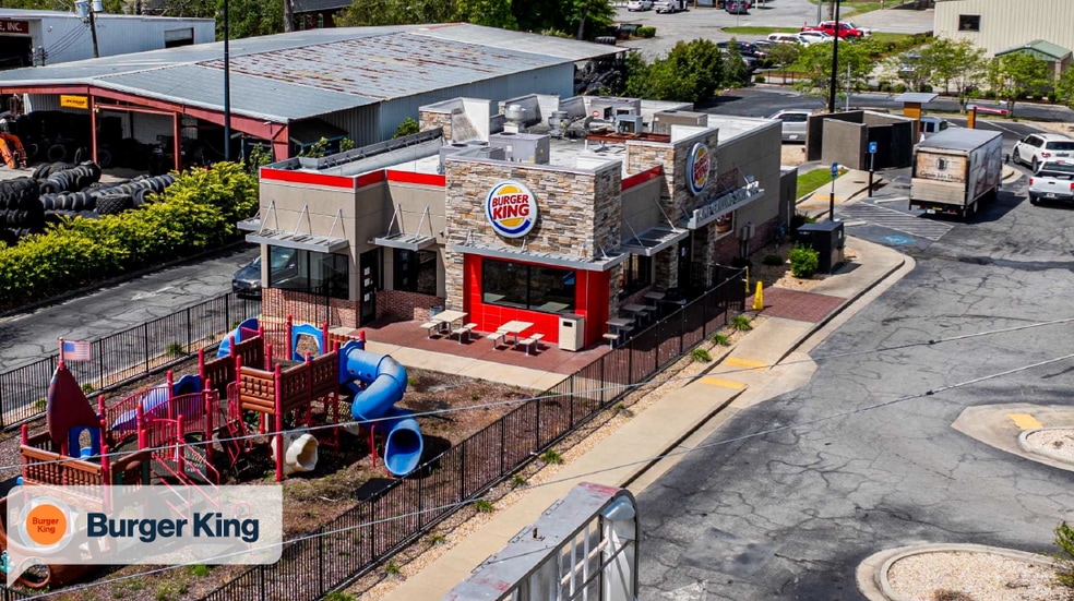Primary Photo Of 154 S Main St, Baxley Fast Food For Sale