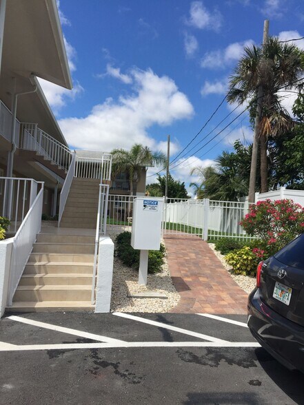 More Photos Of 134 Boynton Blvd, Daytona Beach Apartments For Sale