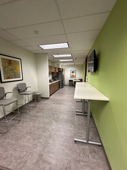 More Photos Of 4450 Cascade Rd SE, Grand Rapids Medical For Sale