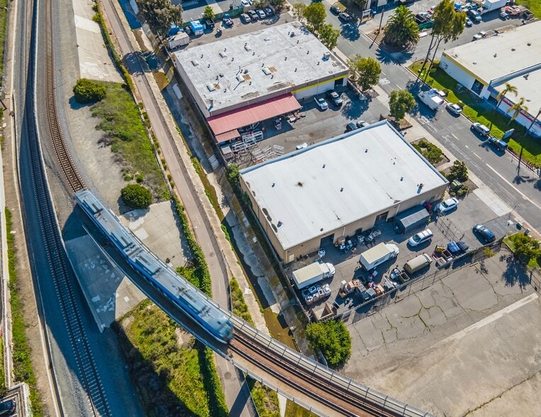 More Photos Of 826 Rancheros Dr, San Marcos Warehouse For Lease