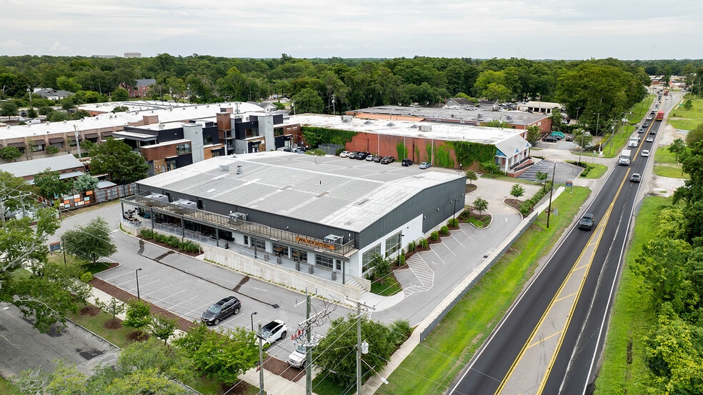 More Photos Of 110 Greenfield St, Wilmington General Retail For Sale