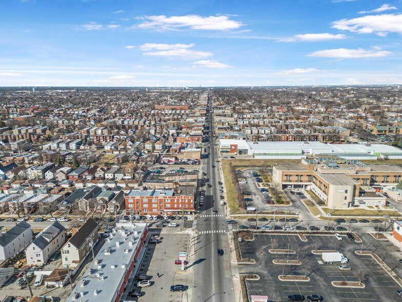 More Photos Of 5701 W Roosevelt Rd, Cicero Apartments For Lease