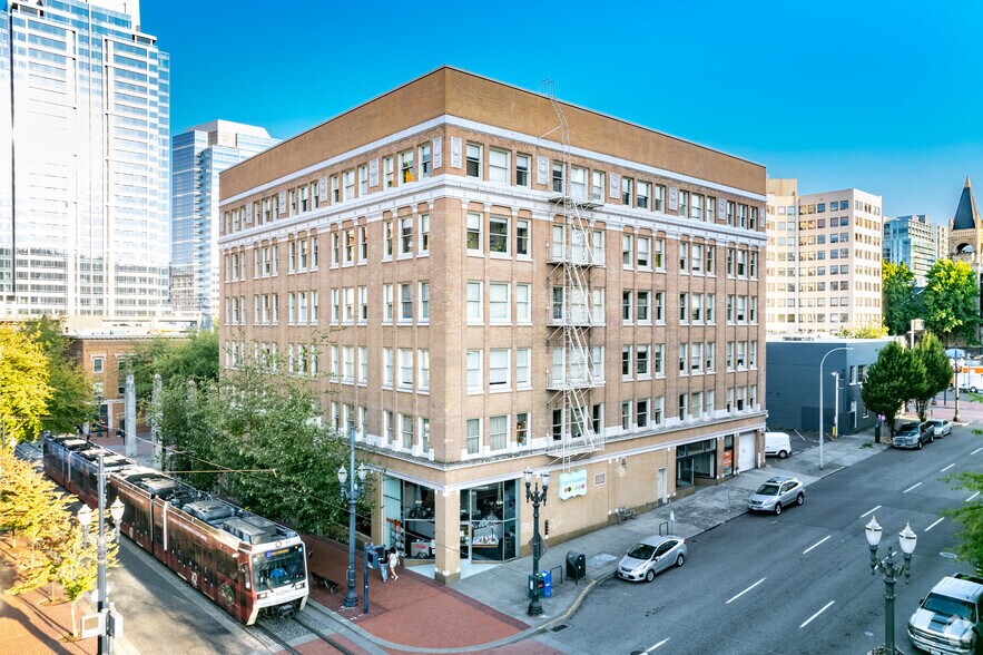 Primary Photo Of 1127-1140 SW Morrison St, Portland Office For Lease