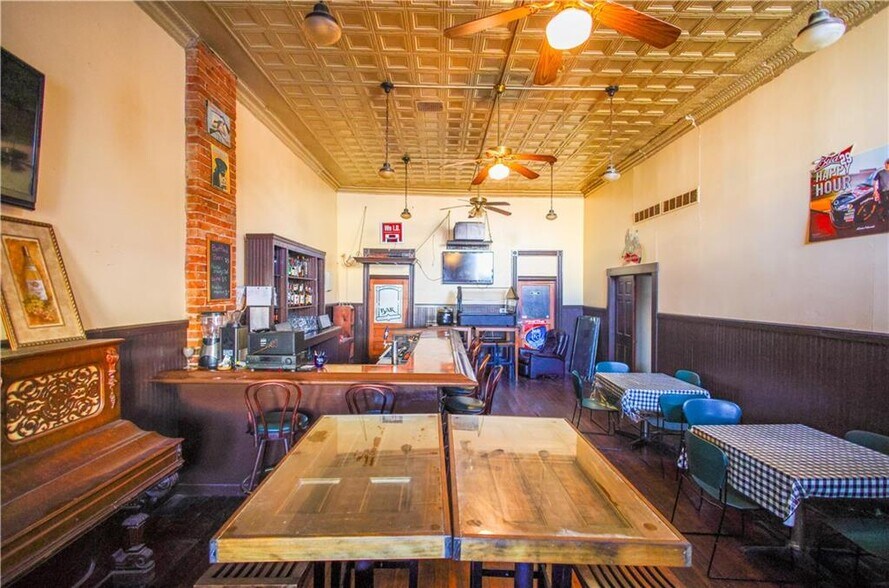 More Photos Of 206 N Main St, Plattsburg Restaurant For Sale