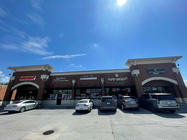 More Photos Of 13029-13039 S La Grange Rd, Palos Park General Retail For Lease
