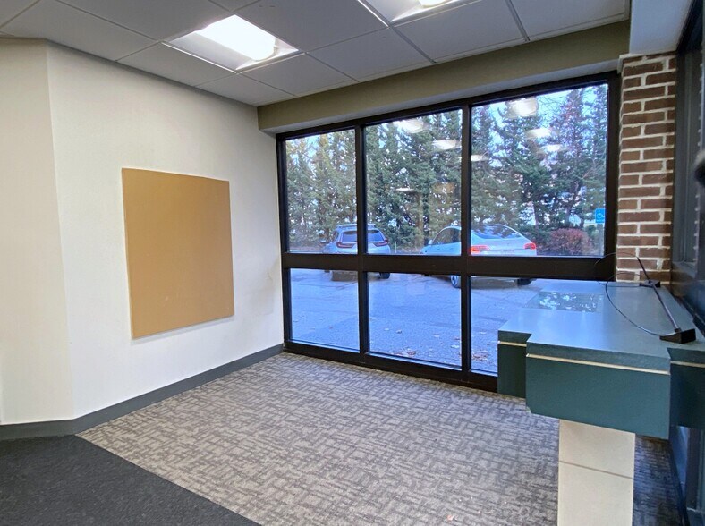 More Photos Of 573 Main St, Woburn Office For Lease
