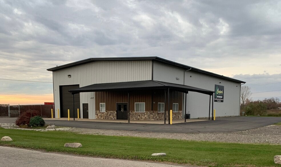 Primary Photo Of 5540 E Highland Rd, Howell Warehouse For Lease