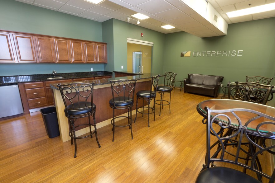 More Photos Of 28 Wells Ave, Yonkers Loft Creative Space For Lease