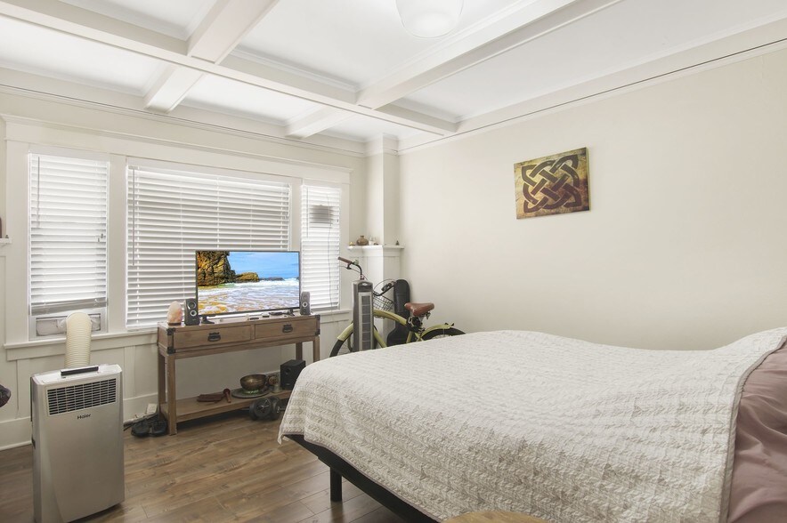 More Photos Of 1142-1148 E 1st St, Long Beach Apartments For Sale