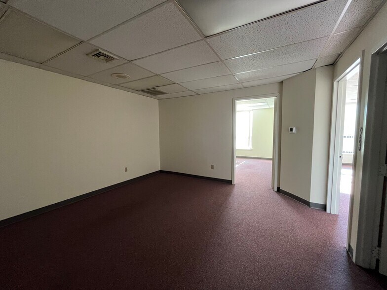 More Photos Of 57 North St, Danbury Office For Sale