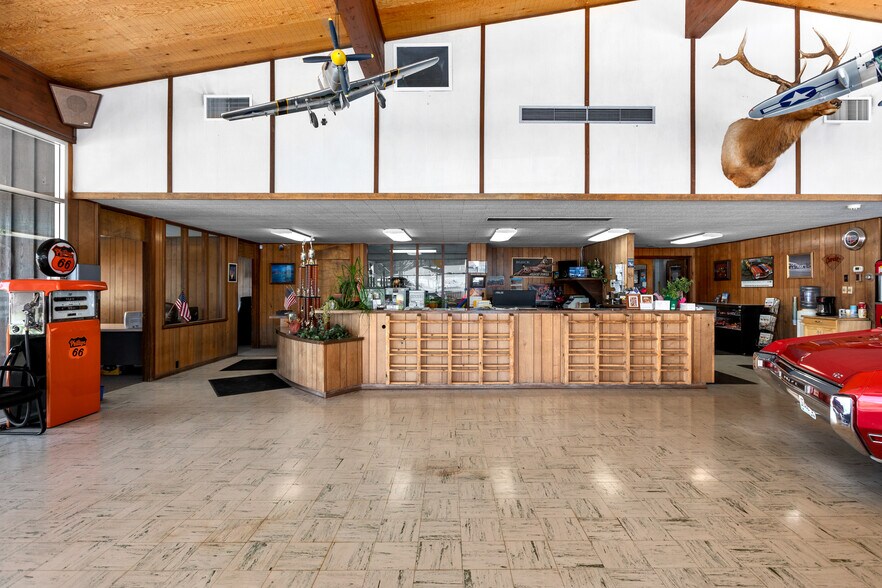 More Photos Of 1212 S Main St, Kalispell Auto Dealership For Sale