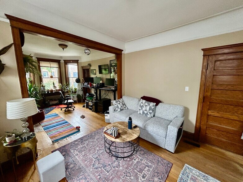 More Photos Of 2439 N Seminary Ave, Chicago Apartments For Sale