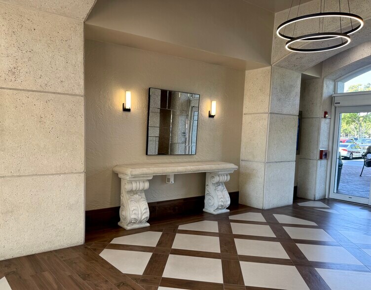 More Photos Of 15600 NW 67th Ave, Miami Lakes Office For Lease