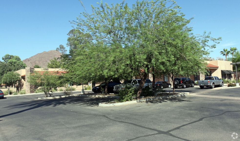 More Photos Of 4901 N 44th St, Phoenix Medical For Lease
