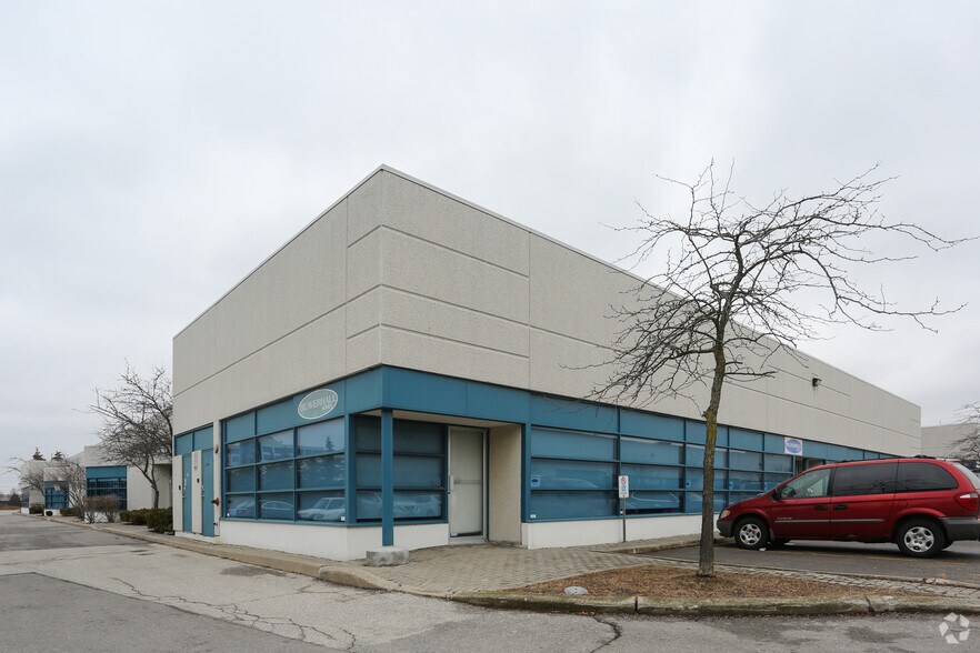 More Photos Of 40 Vogell Rd, Richmond Hill Office For Lease