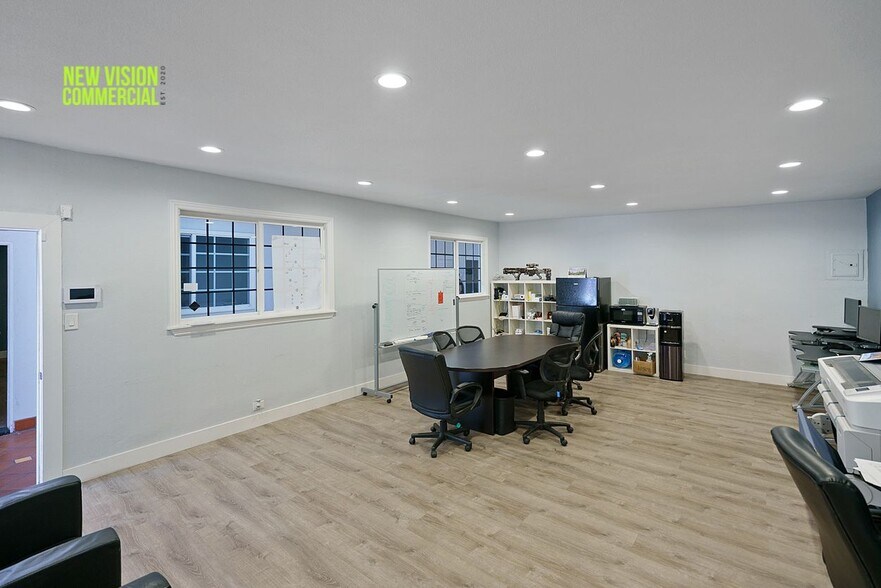 More Photos Of 104 W Whittier Blvd, Montebello Loft Creative Space For Lease