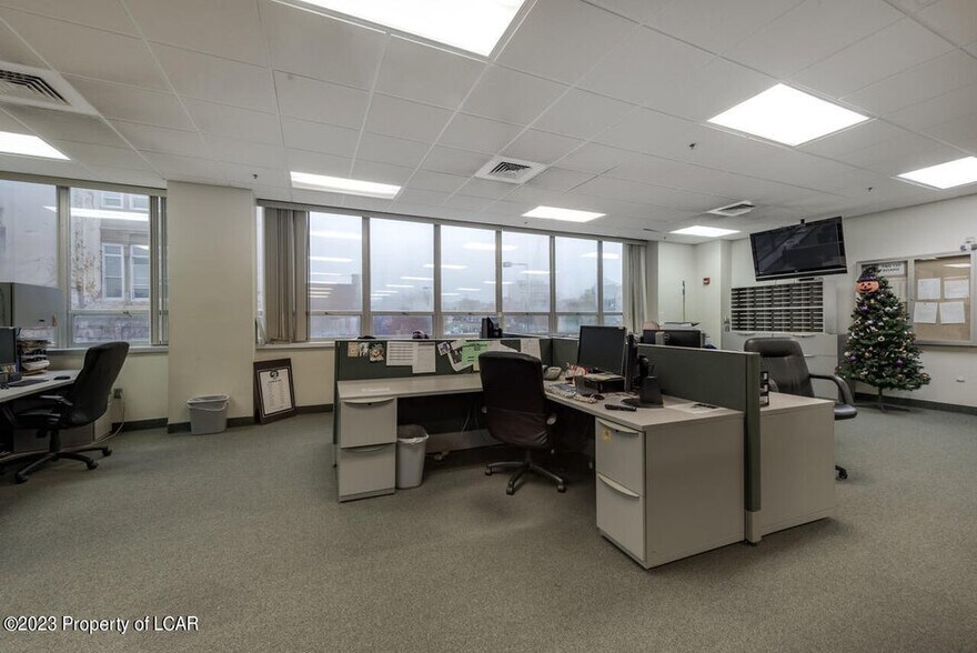 More Photos Of 75 N Washington St, Wilkes Barre Office For Sale