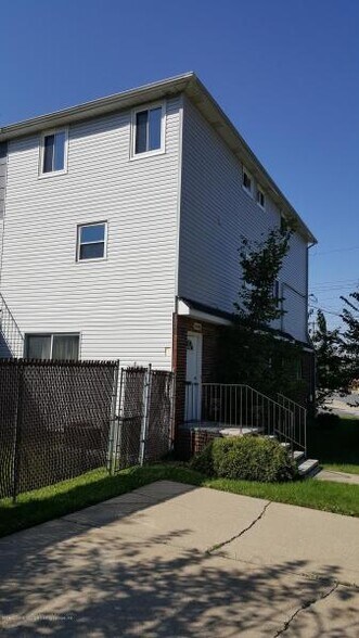 More Photos Of 551 Stewart Ave, Staten Island Lodge Meeting Hall For Sale