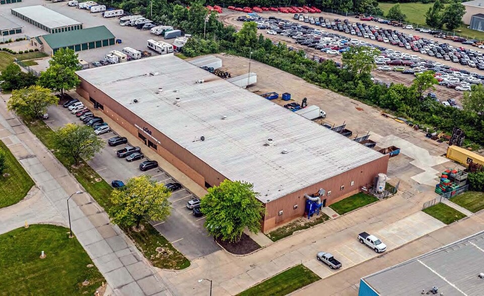 More Photos Of 7470 Industrial Parkway Dr, Lorain Manufacturing For Lease