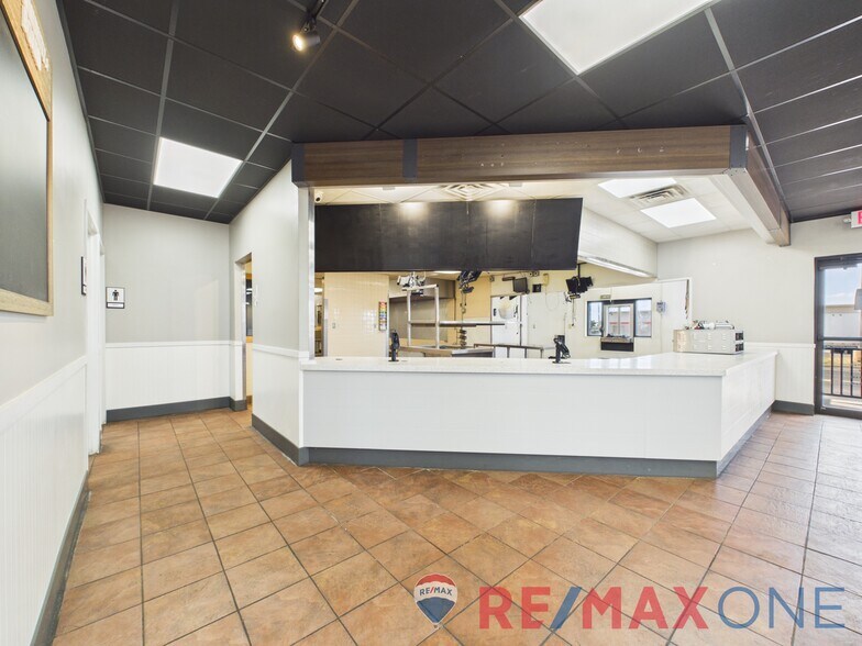 More Photos Of 2208 E Kansas Ave, Garden City Fast Food For Sale