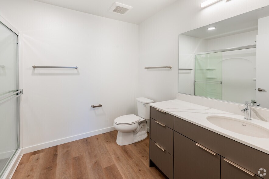 More Photos Of 631 SW 150th St, Burien Apartments For Lease