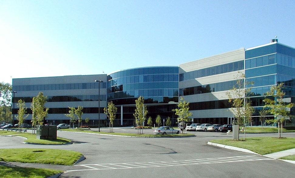 More Photos Of 174 Middlesex Tpke, Bedford Unknown For Lease