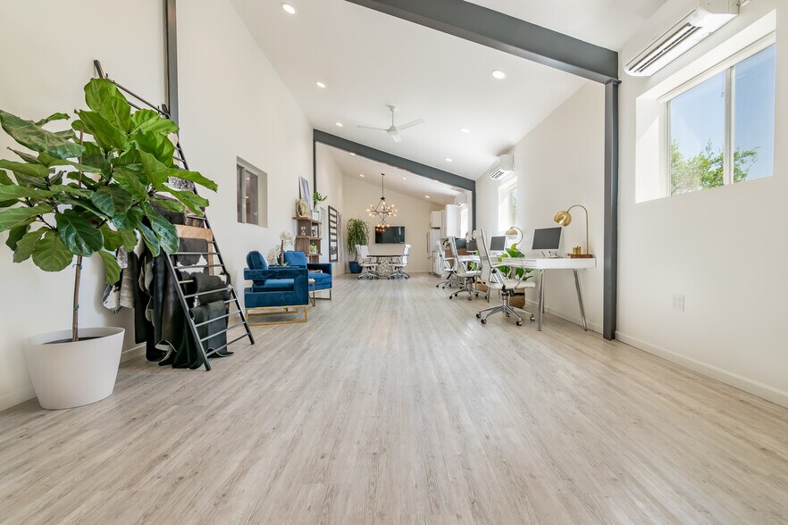 More Photos Of 5203 Beacon Dr, Austin Flex For Lease