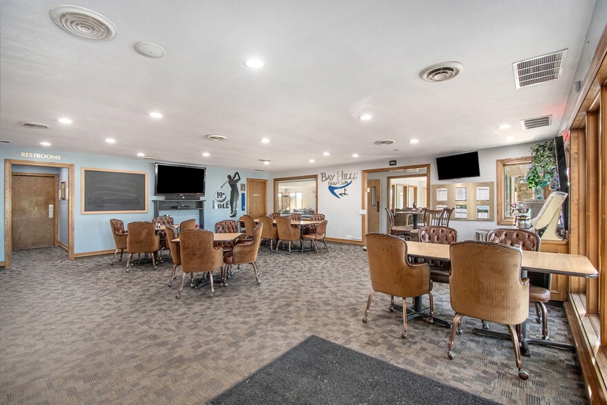 More Photos Of 3200 Buccaneer Blvd, Plattsmouth Golf Course Driving Range For Sale