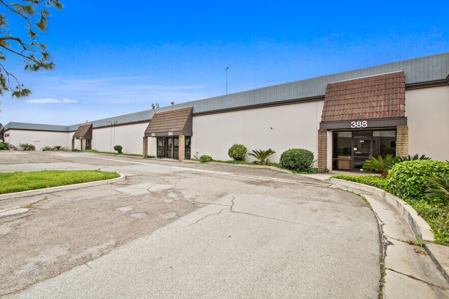 More Photos Of 386-398 Cliffwood Park St, Brea Manufacturing For Lease