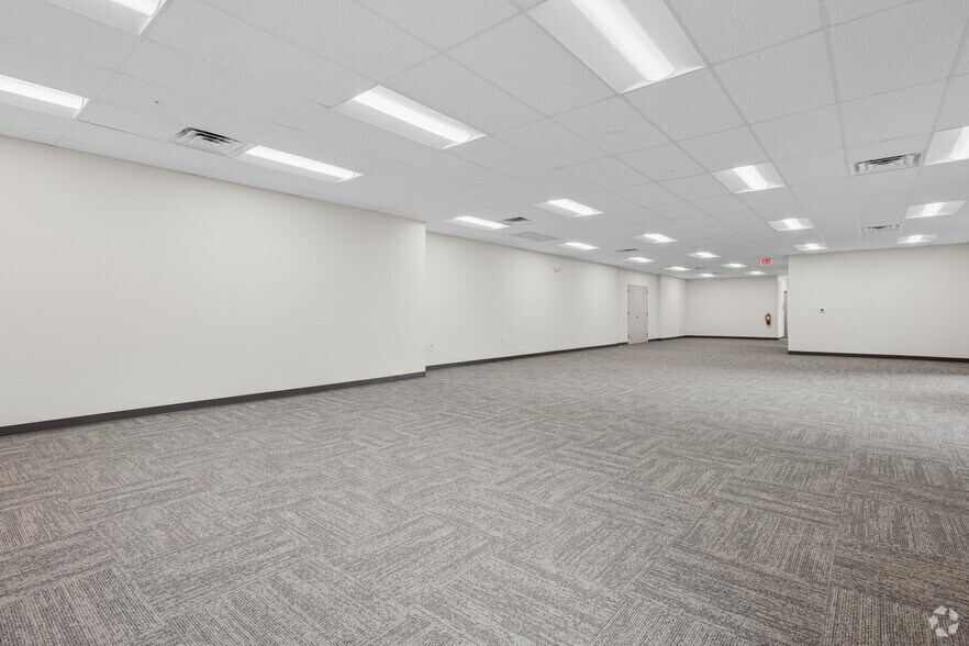 More Photos Of 4336 Federal Dr, Greensboro Unknown For Lease
