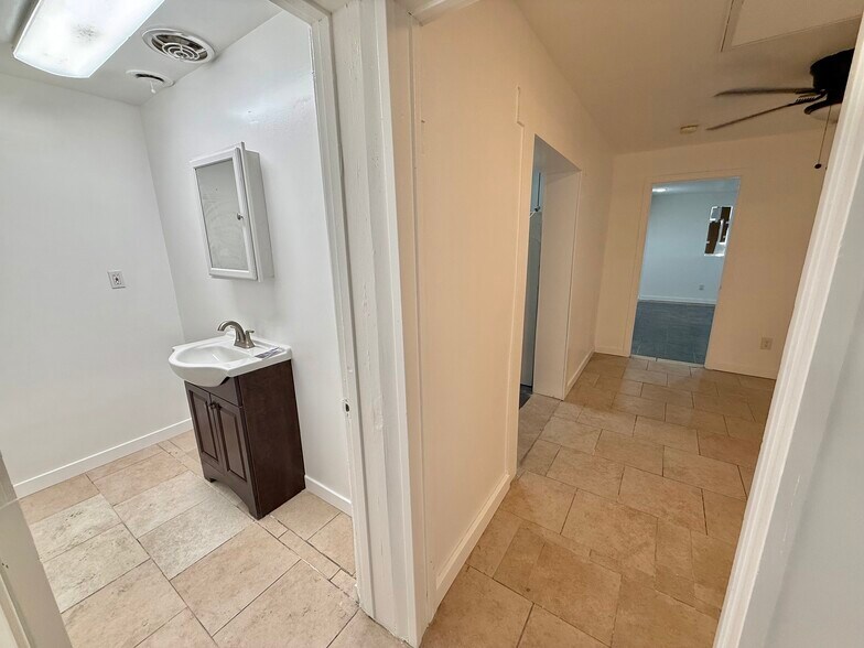 More Photos Of 1267-1273 Broadway St, El Cajon General Retail For Lease