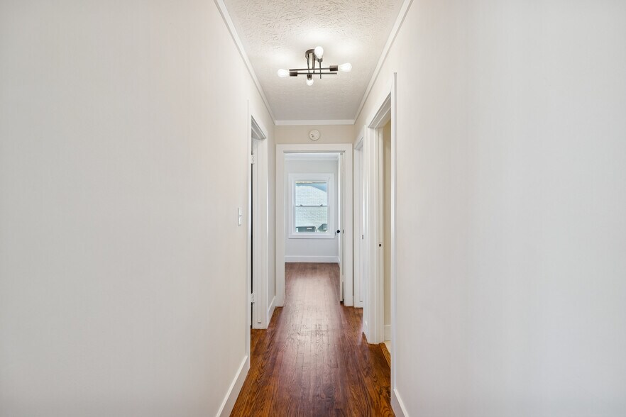 More Photos Of 319 Highway 76, White House Office For Lease