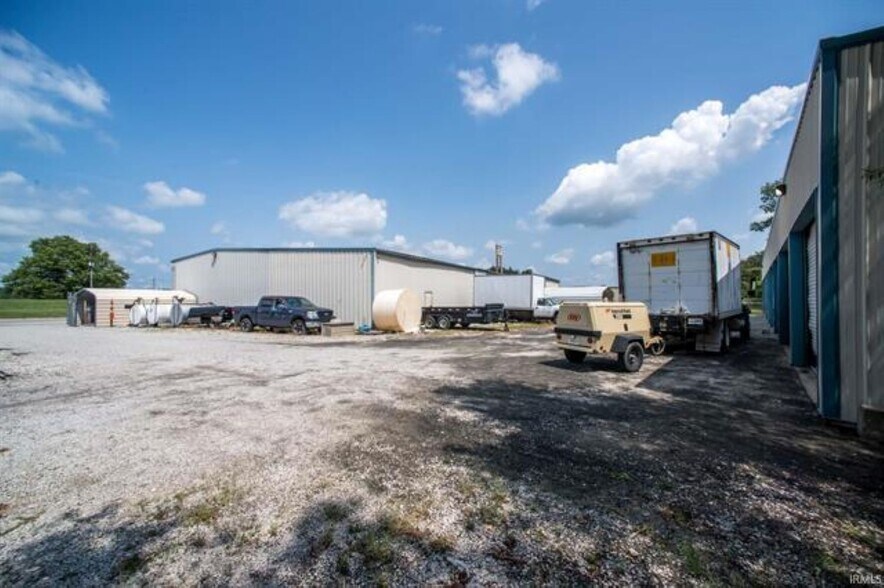 More Photos Of 7362 Russell Dr, Bicknell General Retail For Sale