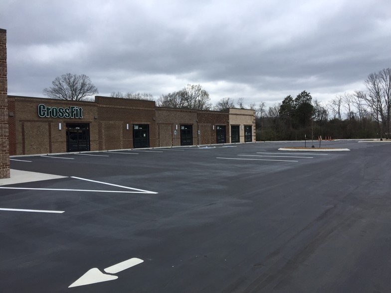 More Photos Of 1710 N Mount Juliet Rd, Mount Juliet Storefront Retail Office For Lease