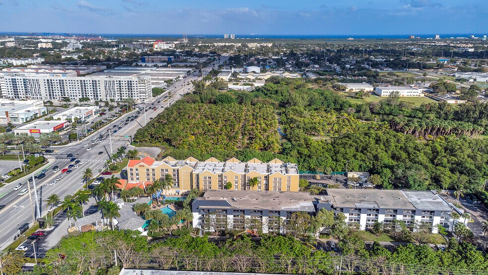 More Photos Of 2520 Stirling Rd, Hollywood Hotel For Sale