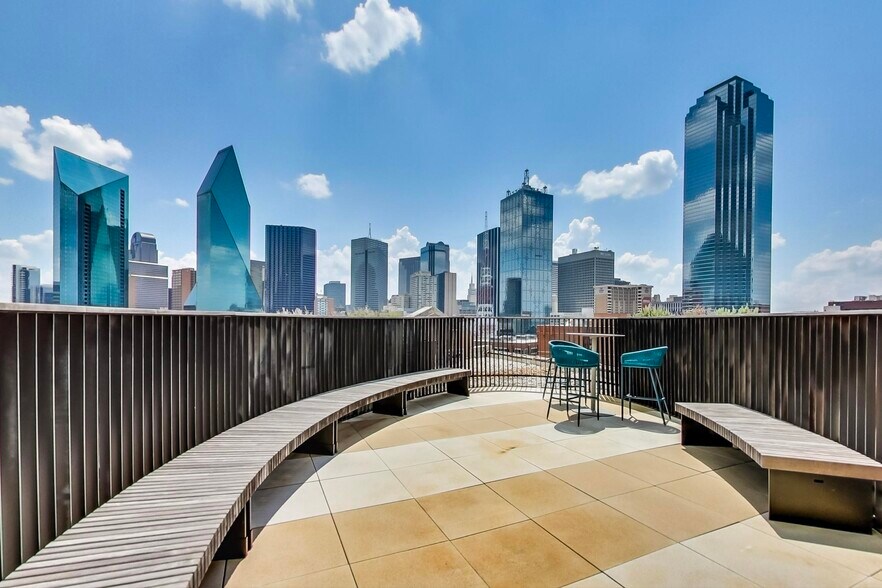 More Photos Of 603 Munger Ave, Dallas Office For Lease