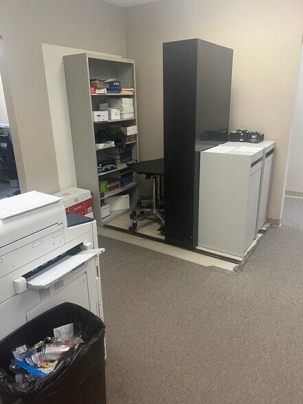 More Photos Of 5187 Library Rd, Bethel Park Storefront Retail Office For Lease