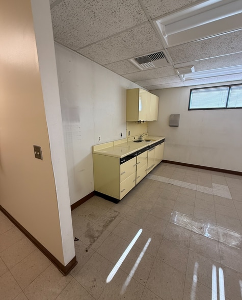 More Photos Of 2933 The Villages Pky, San Jose Bank For Lease