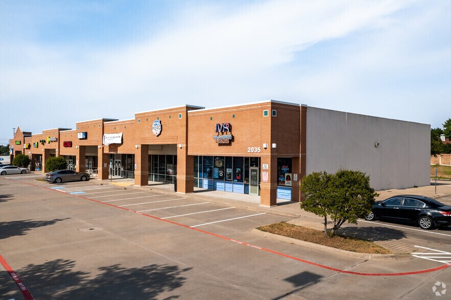 More Photos Of 2035 W McDermott Dr, Allen General Retail For Lease