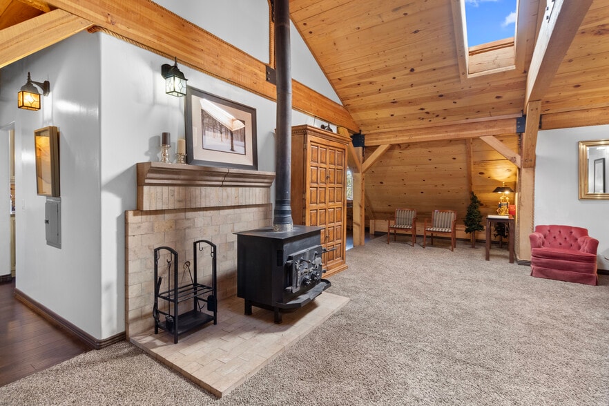 More Photos Of 1613 Black Canyon Rd, Heber Lodge Meeting Hall For Sale