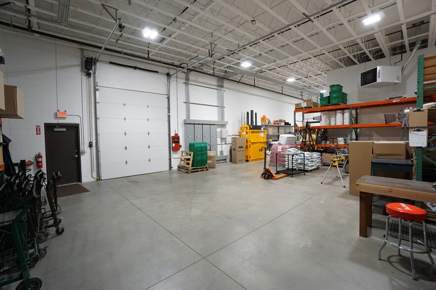 More Photos Of 104 Butterfield Rd, Yakima General Retail For Sale