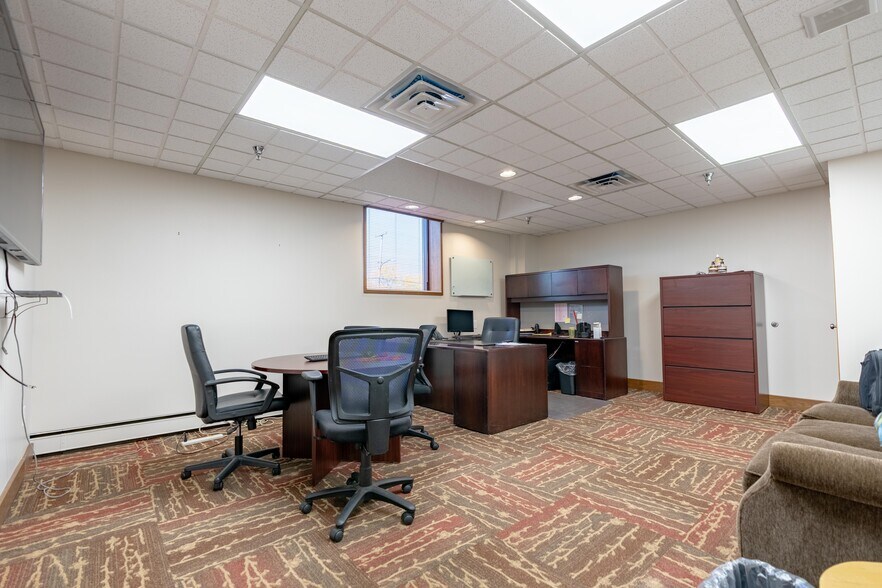 More Photos Of 975 E Tallmadge Ave, Akron Warehouse For Sale