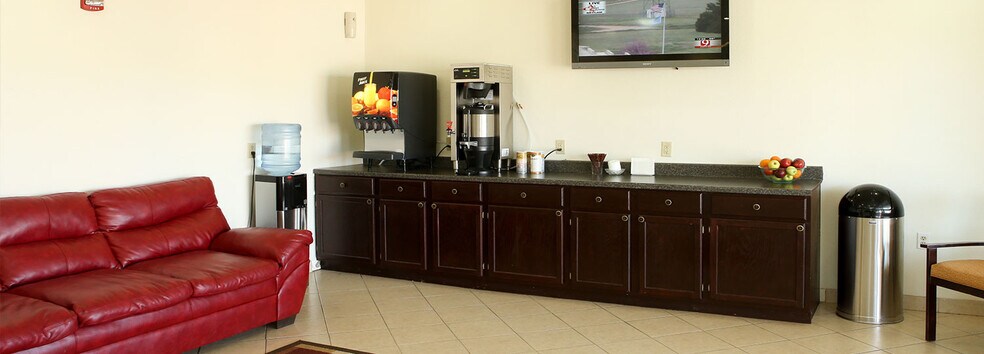 More Photos Of 2325 Oklahoma Ave, Woodward Hotel For Sale