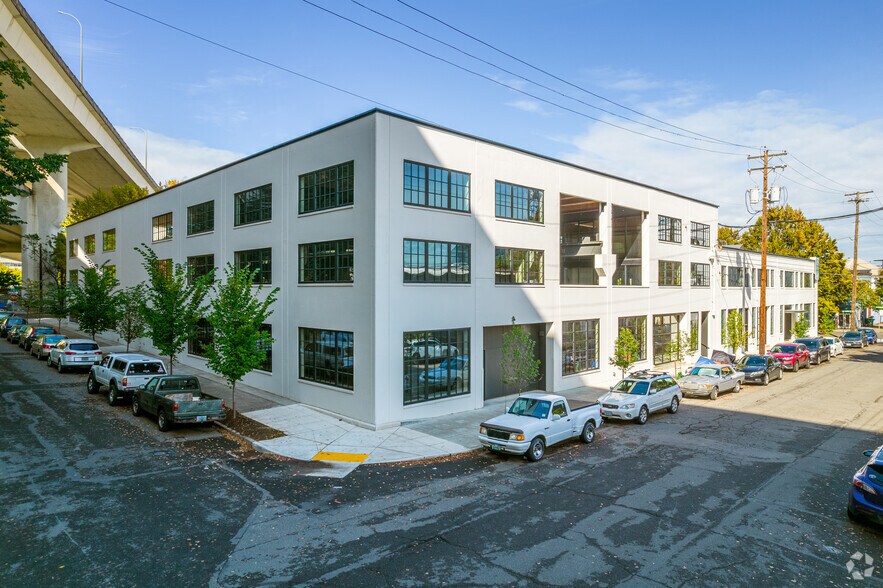 More Photos Of 1715 NW 17th Ave, Portland Loft Creative Space For Lease
