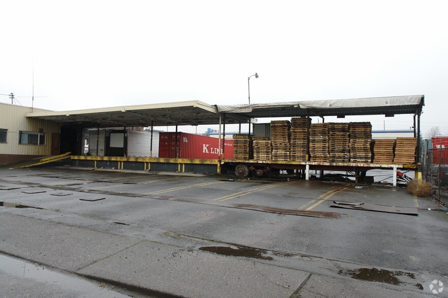 More Photos Of 3147 NW Front Ave, Portland Warehouse For Sale