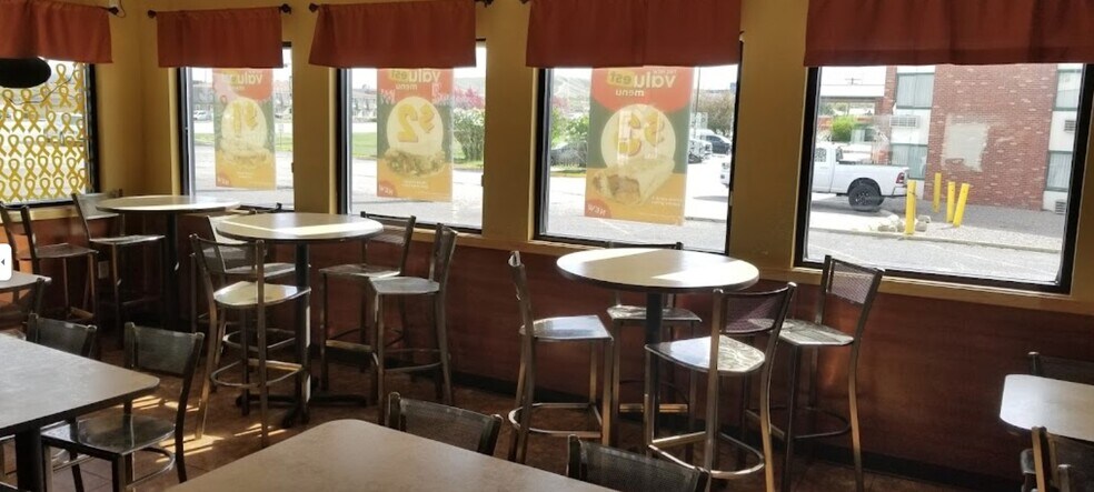 More Photos Of 1821 E Cedar St, Rawlins Fast Food For Sale